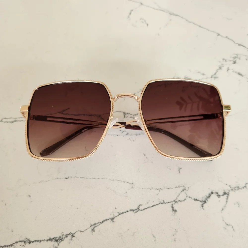 New!! || GUESS || Sunglasses, Wire Frame, Square Lenses, Wire Temple - Picture 4 of 8